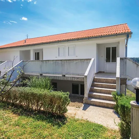 Apartamento 2 Bedroom In *