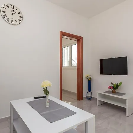 2 Bedroom In * Kampor