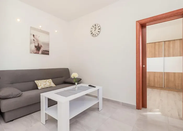 Apartamento 2 Bedroom Gorgeous In
