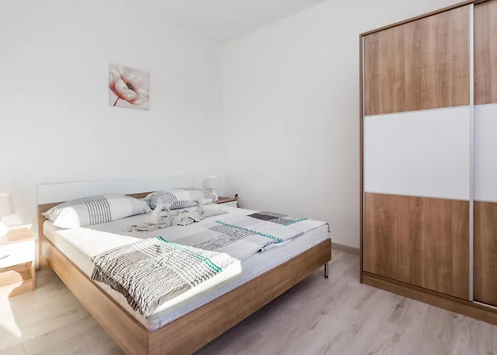 2 Bedroom Gorgeous In